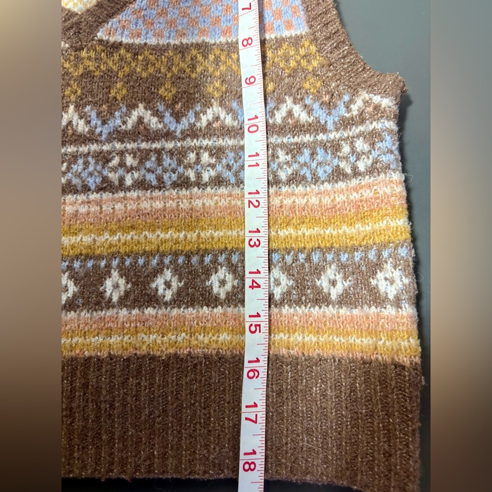 PINK ROSE Brown Patterned Knit Vest - Picture 7 of 9